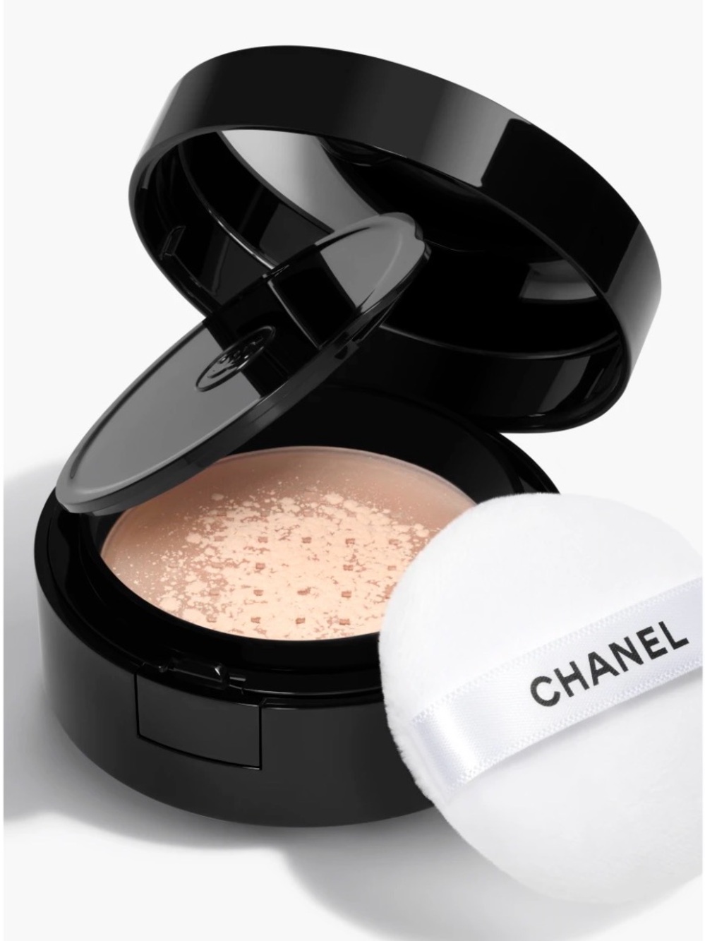 CHANEL Loose Powder Natural On-the-go Finishing Powder Shade 20 Medium Light NIB - Picture 2 of 4